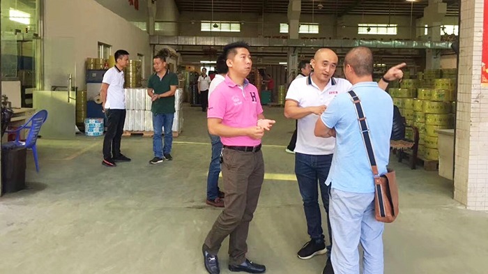 宏展纏繞膜在食品行業(yè)運輸中的解決方案