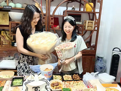 生日派對(duì)加下午茶，真不賴